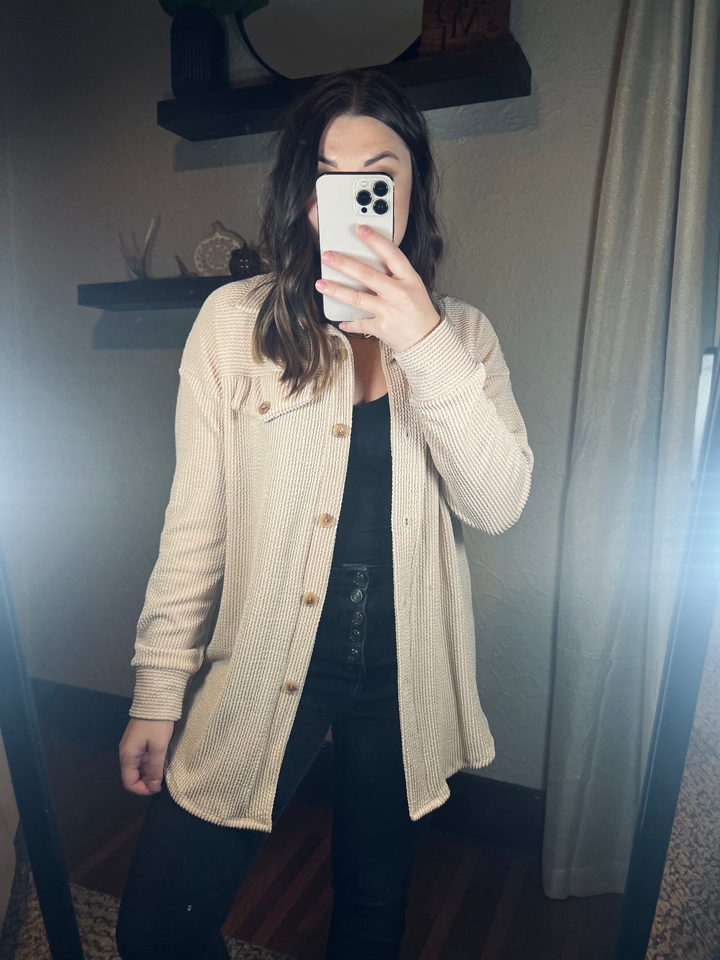 CREAM KNIT BUTTON-DOWN