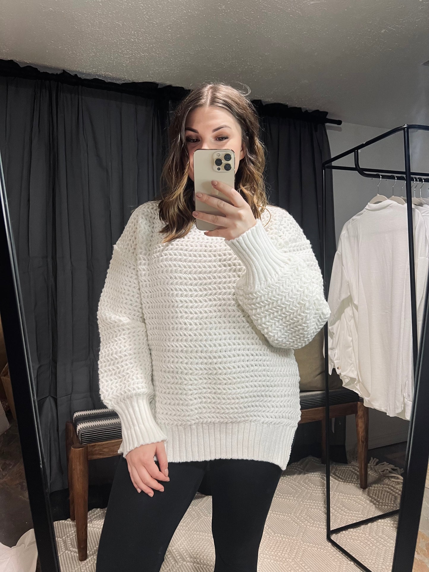 CABLE KNIT SWEATER