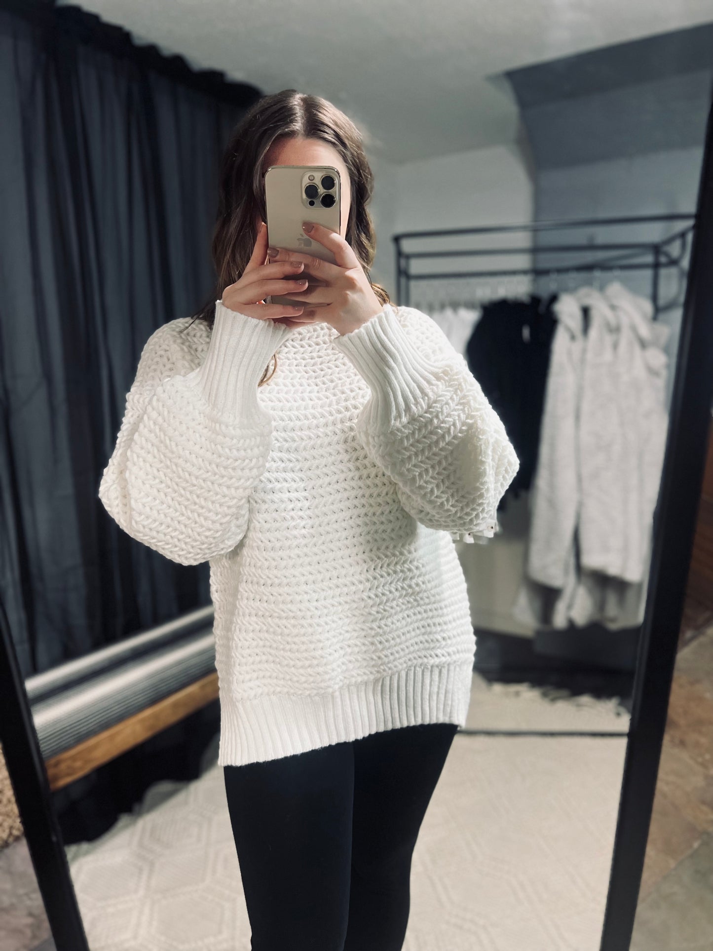 CABLE KNIT SWEATER