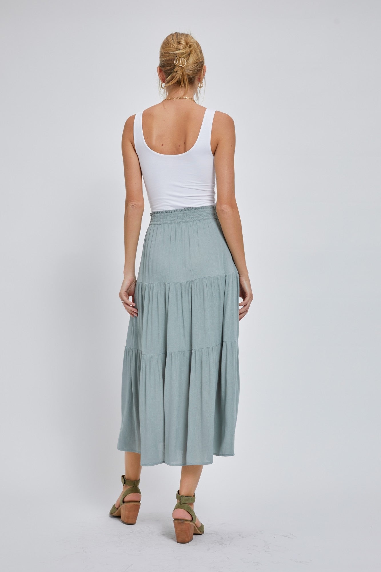 SCOOP NECK TANK TOP