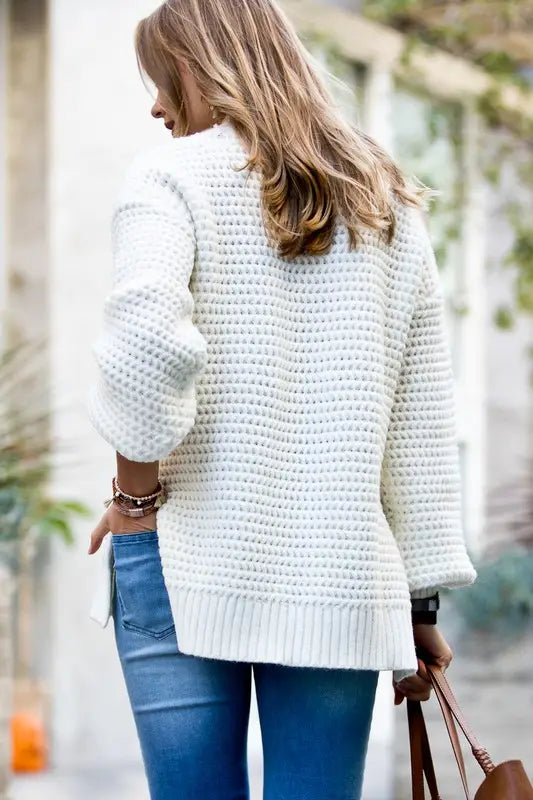 CABLE KNIT SWEATER